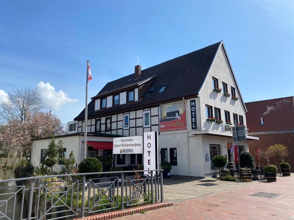 Hotel Niedersachsen Quakenbrück Esterno foto